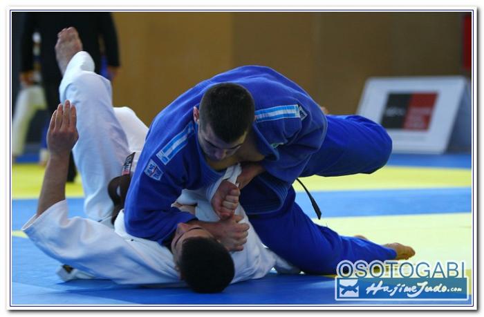 CEU2011 900129